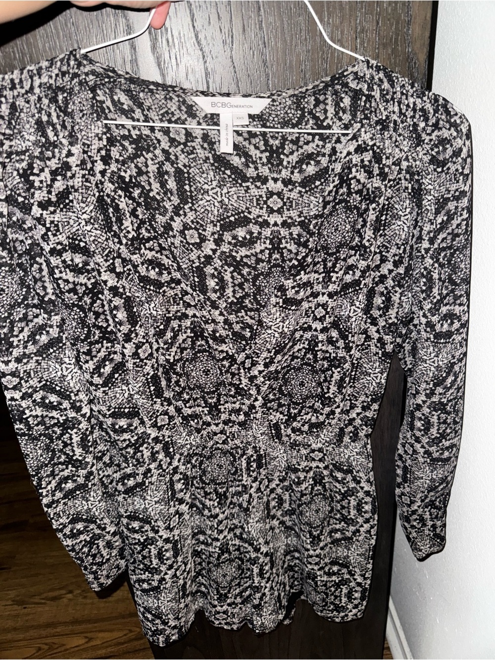 BCBGeneration Sheer Snakeskin Romper – XXS/0